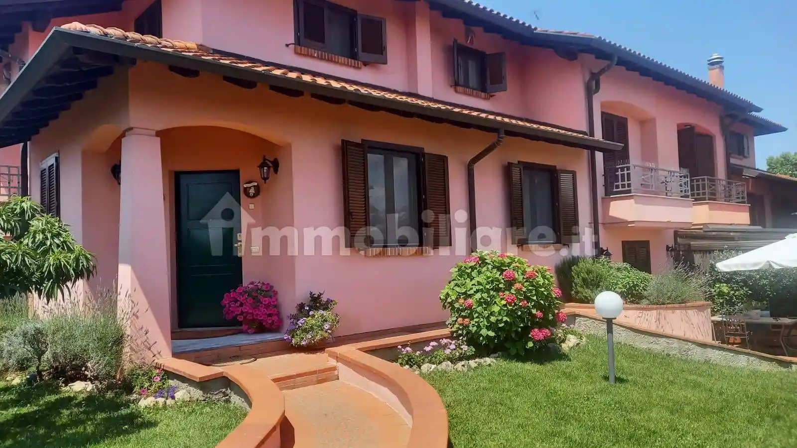Villa in vendita a Trivolzio