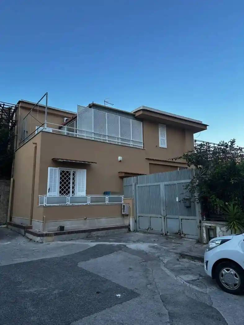 Villa in affitto a Pozzuoli