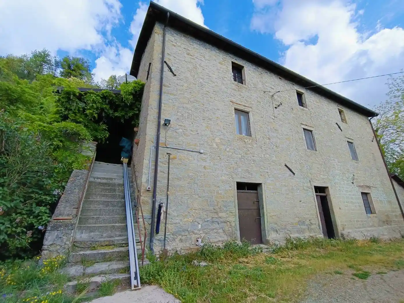 Villa in vendita a Galeata