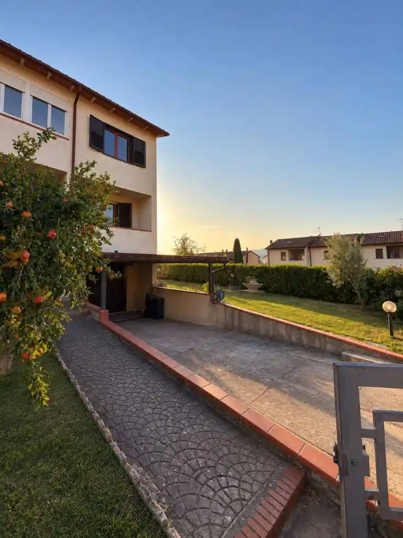 Villetta a schiera in vendita a Arezzo
