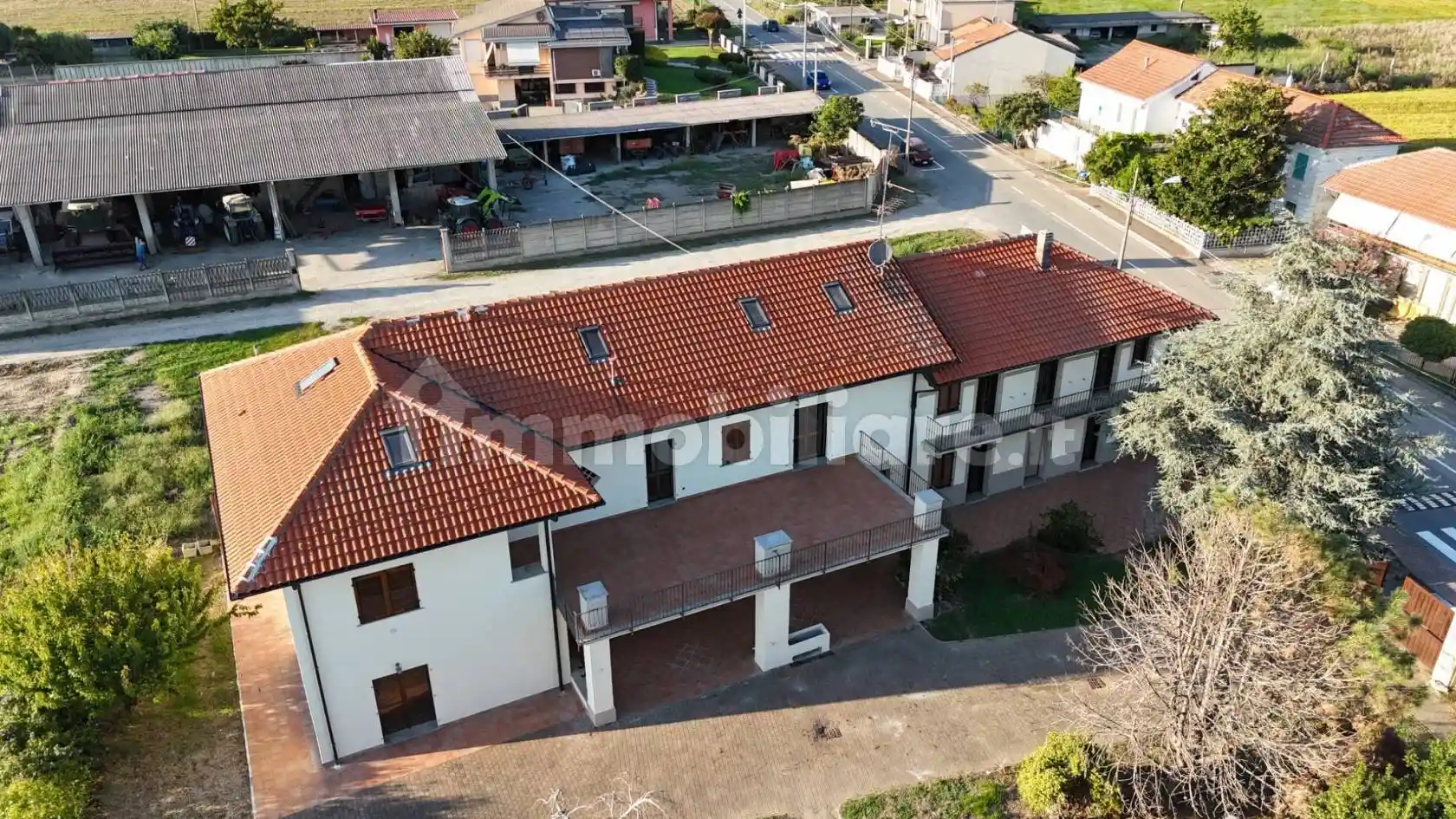 Casa indipendente in vendita a Borgo Vercelli