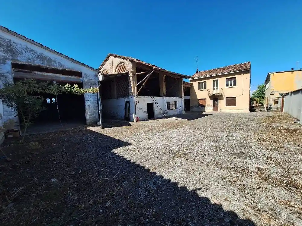 Casa indipendente in vendita a Guardamiglio