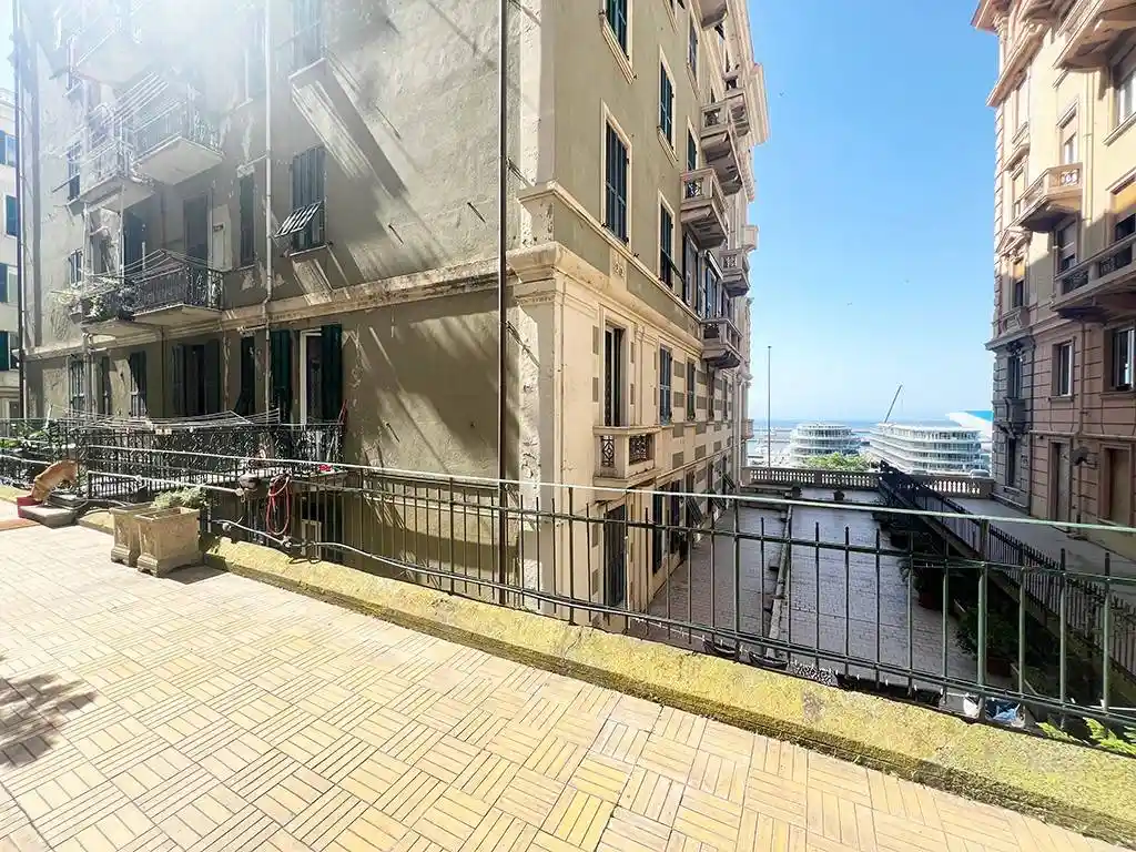 Appartamento in vendita a Genova