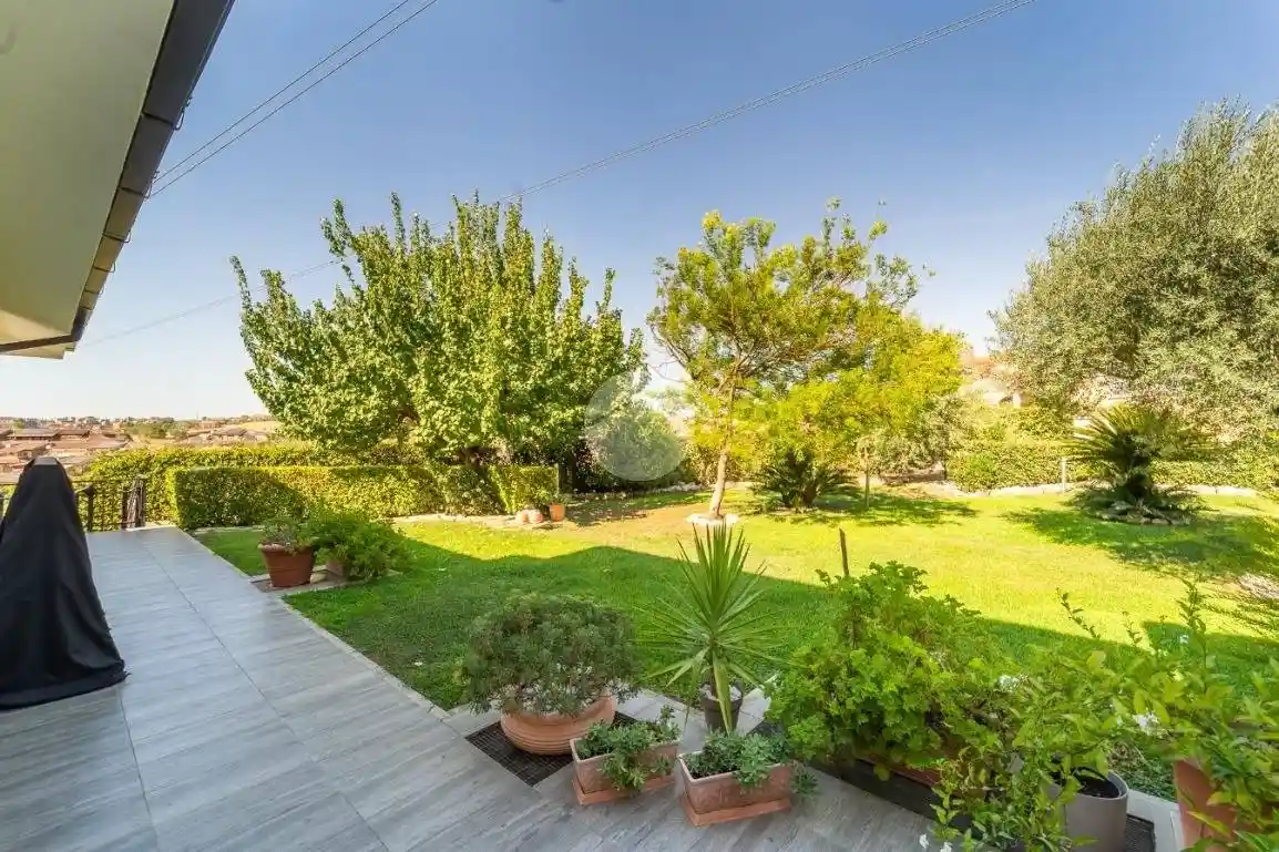 Villa in vendita a Guidonia Montecelio