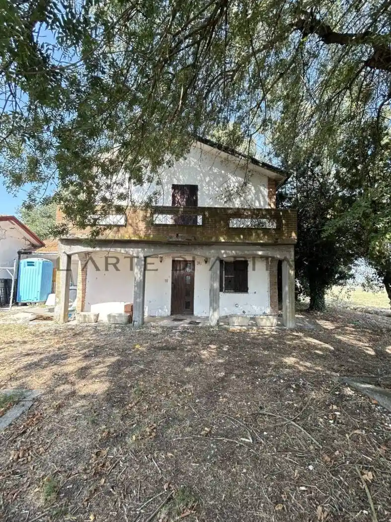 Villa in vendita a Alfonsine