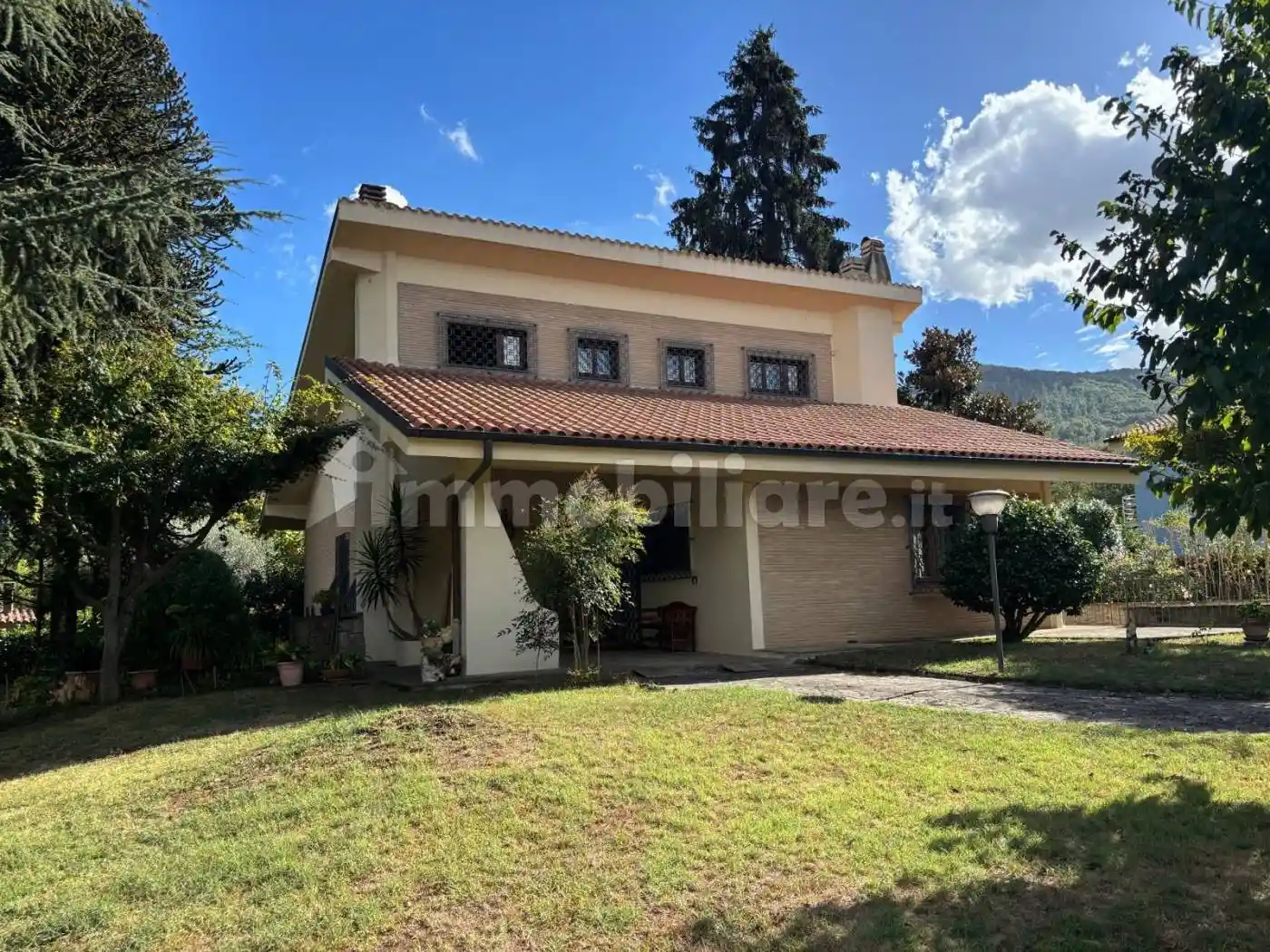 Villa in vendita a Rocca Priora