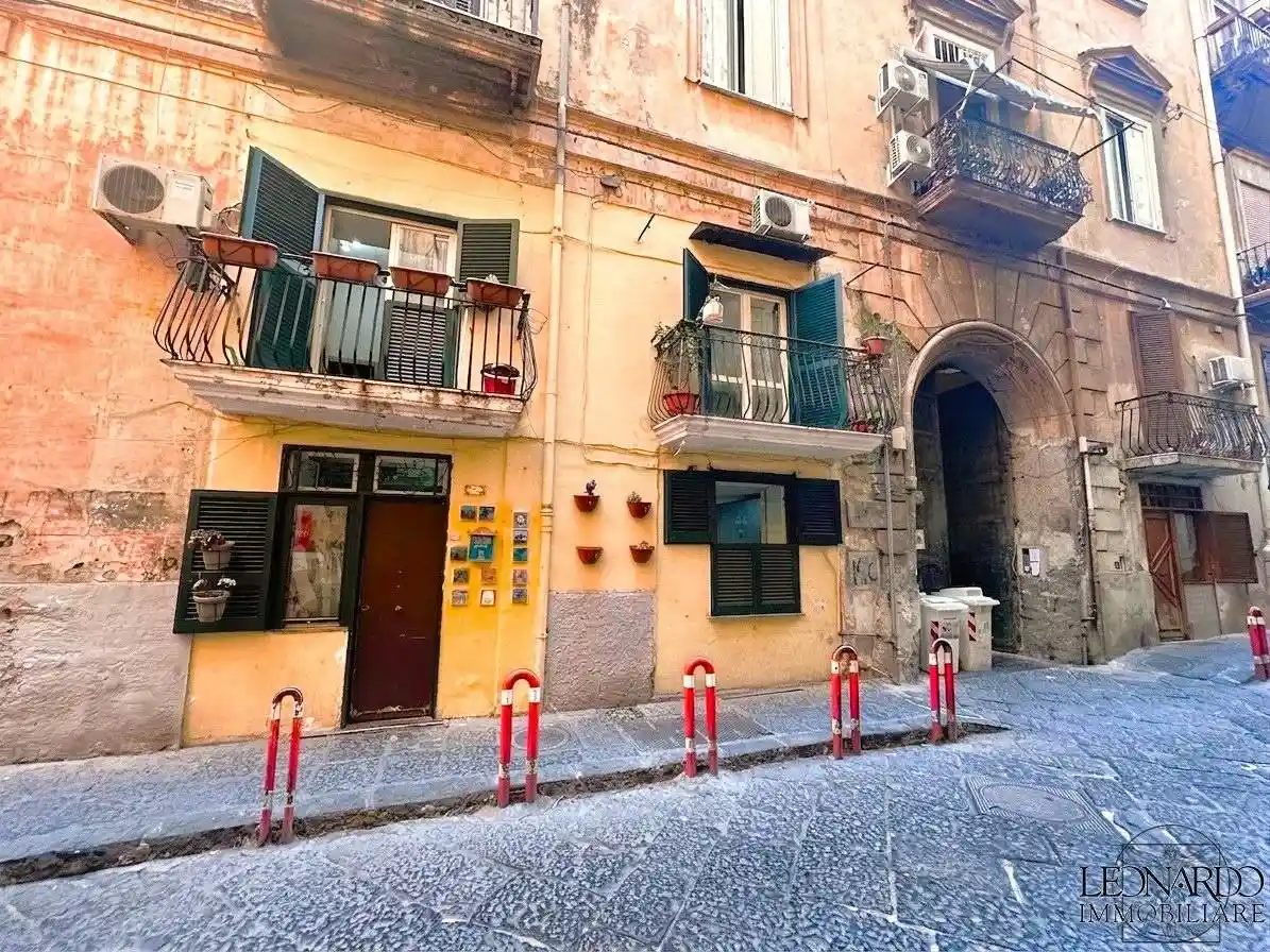 Appartamento in vendita a Napoli