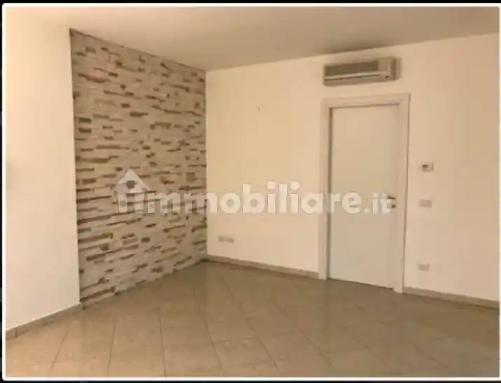 Appartamento in affitto a Cameri