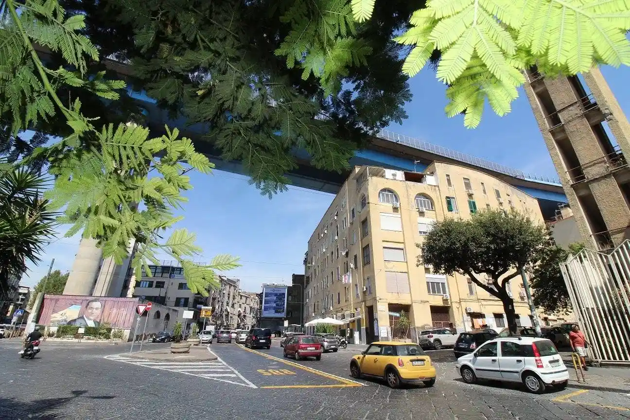 Appartamento in vendita a Napoli