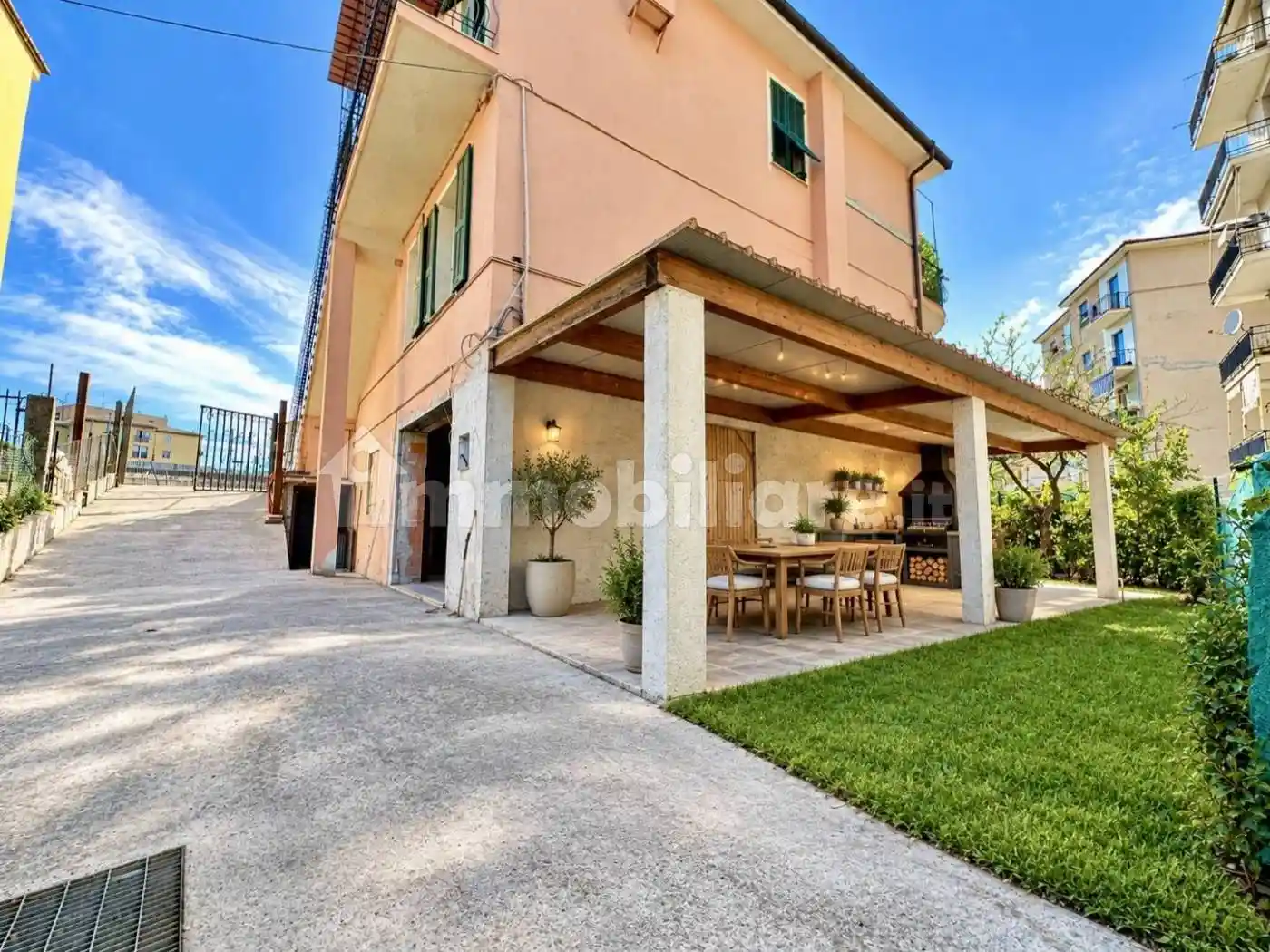 Villa in vendita a Imperia