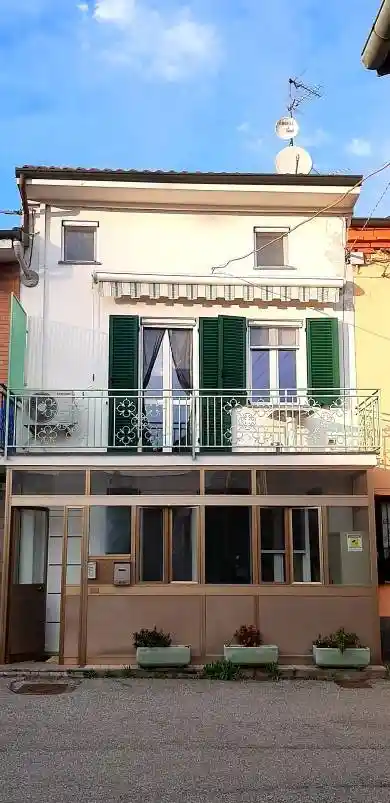 Casa indipendente in vendita a Giarole
