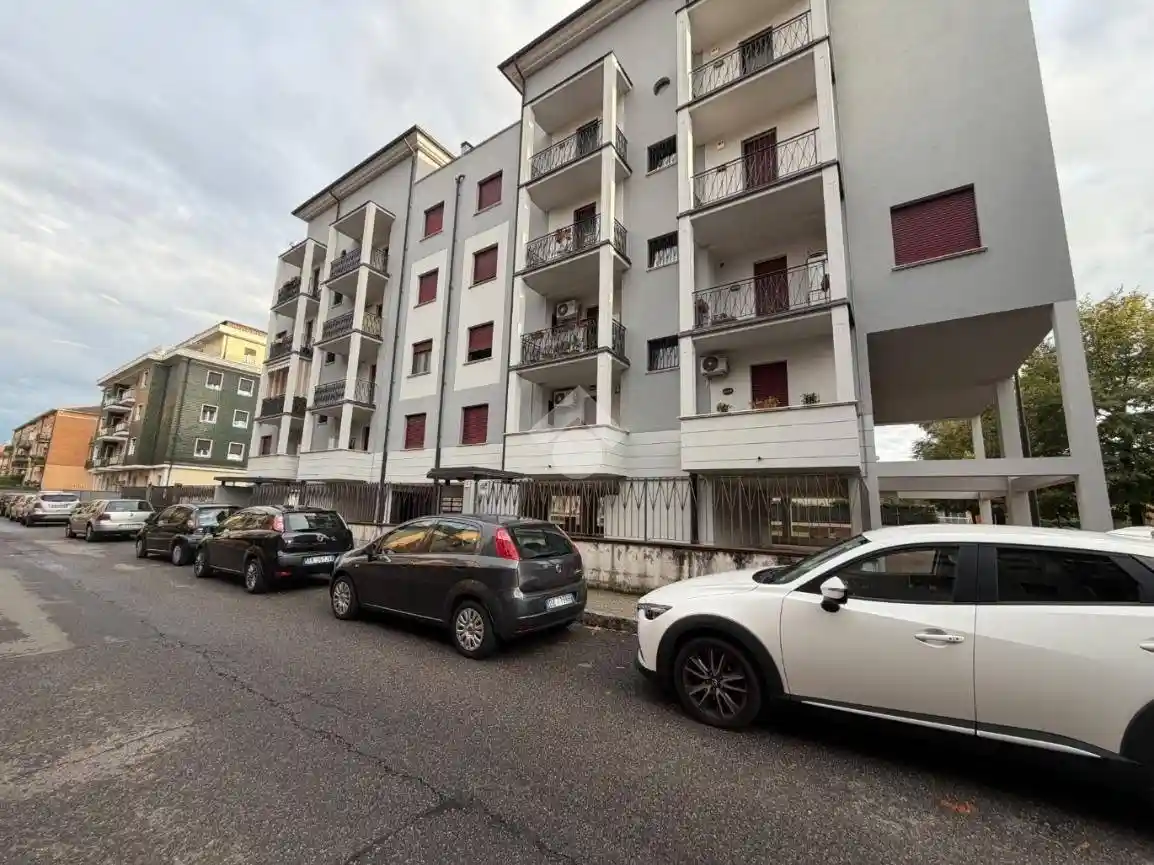 Appartamento in vendita a Brescia