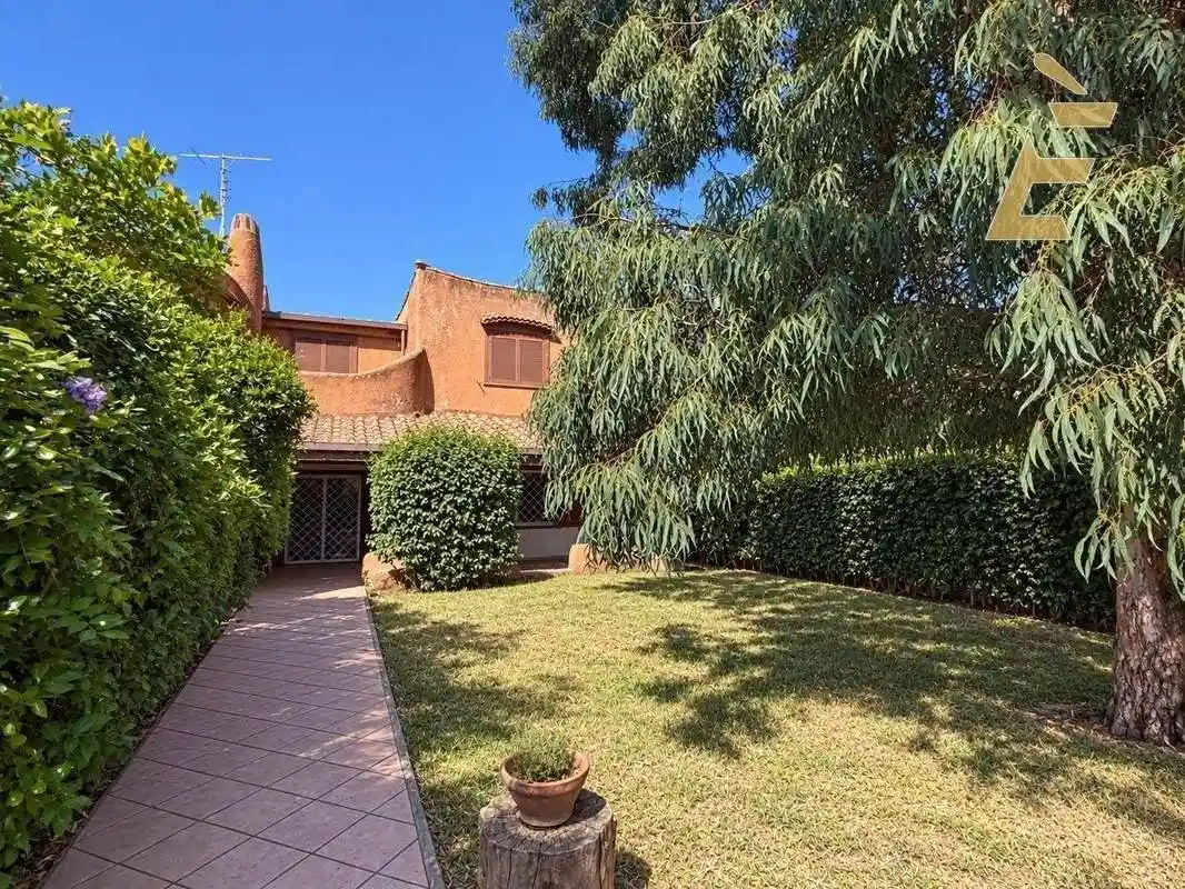 Villa in vendita a Ardea