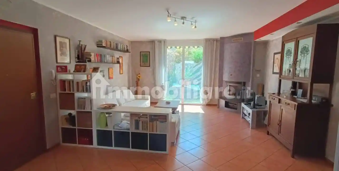 Appartamento in vendita a Ambivere