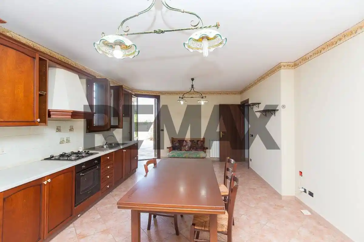 Villa in vendita a Zafferana Etnea