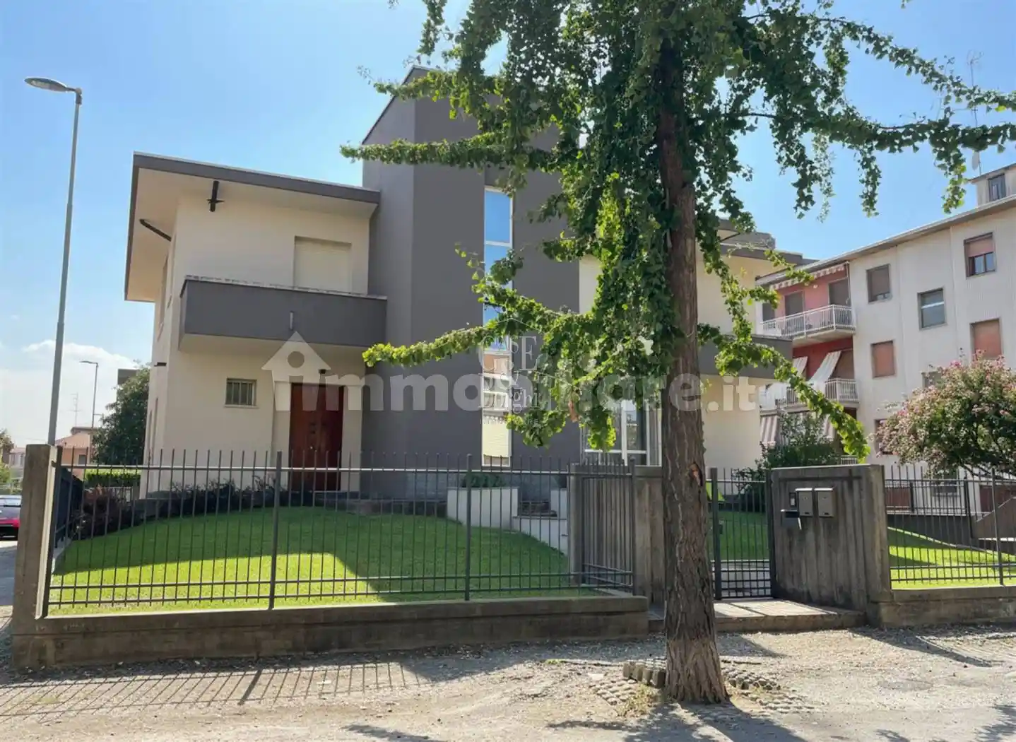 Villa in vendita a Voghera