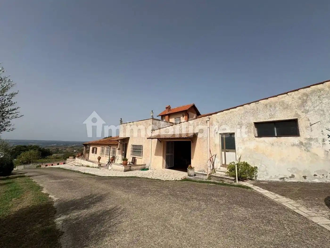 Rustico - Casale in vendita a Montecchio