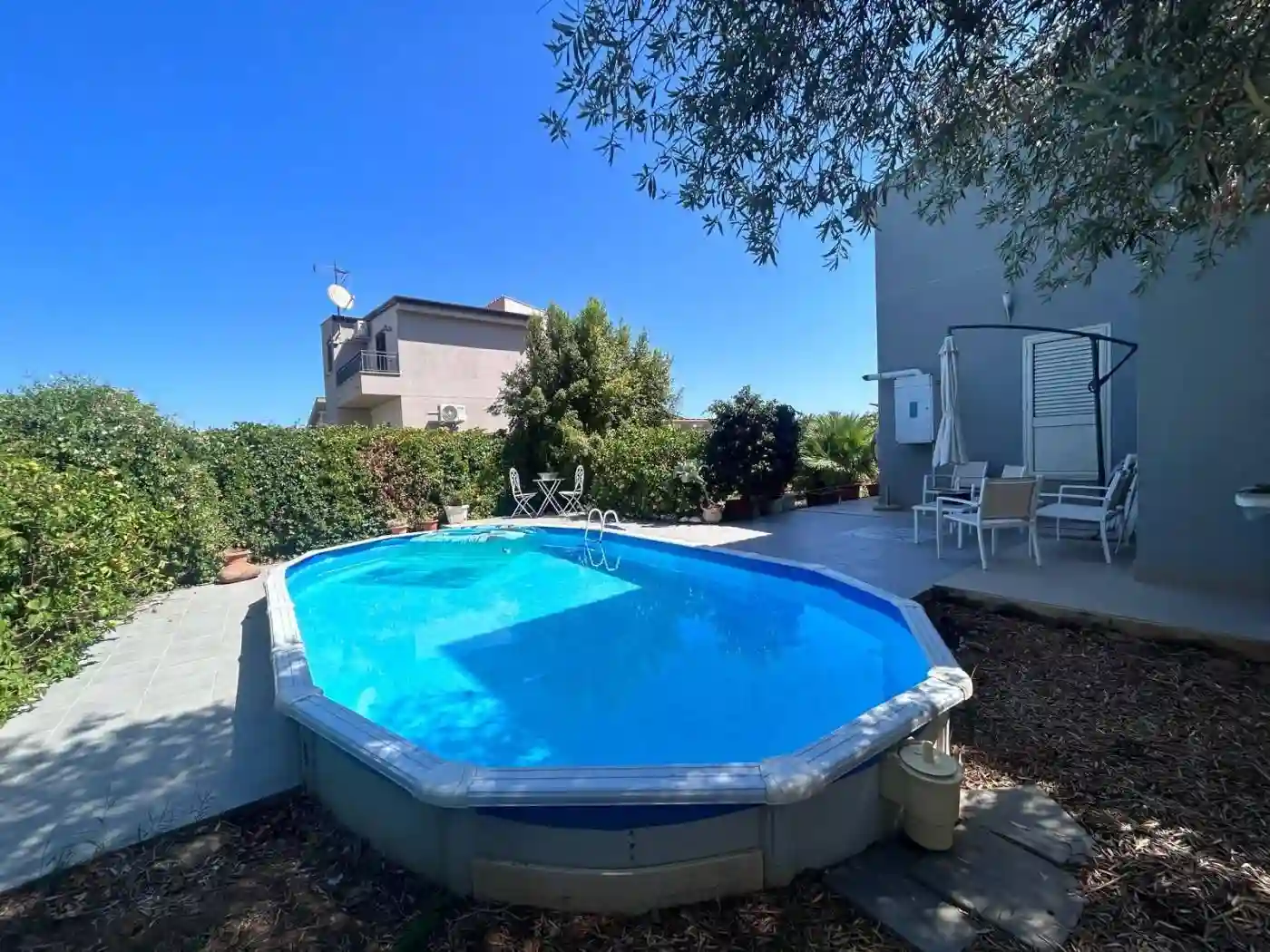 Villa - foto 2
