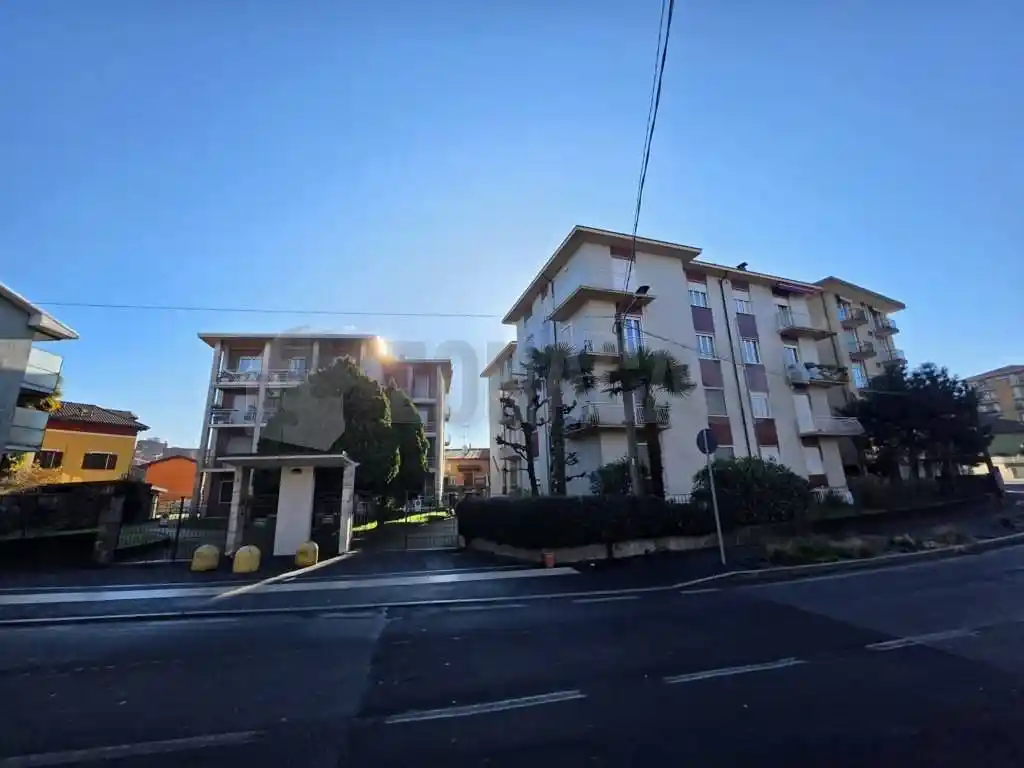 Appartamento in vendita a Arona