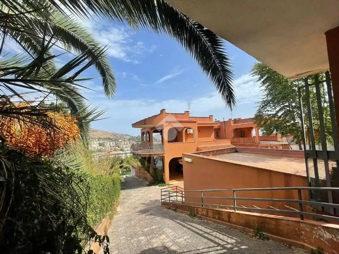 Villa in vendita a Palermo