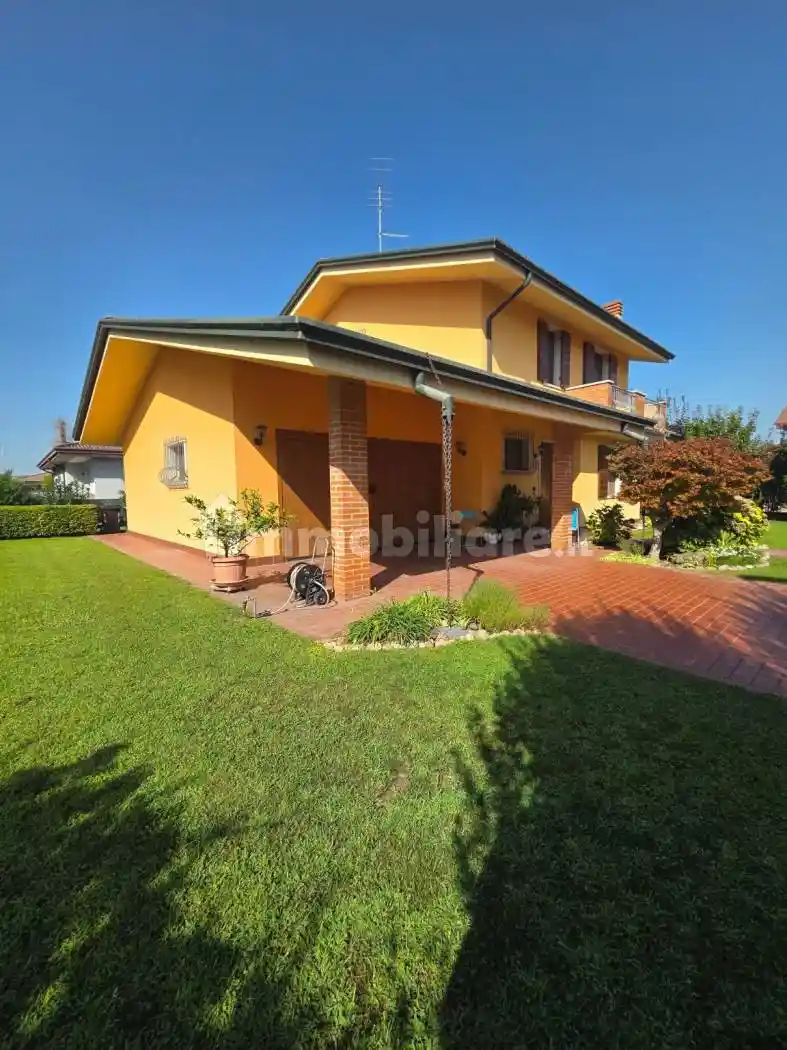 Villa in vendita a San Giovanni Lupatoto