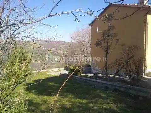 Villa in vendita a Pietranico