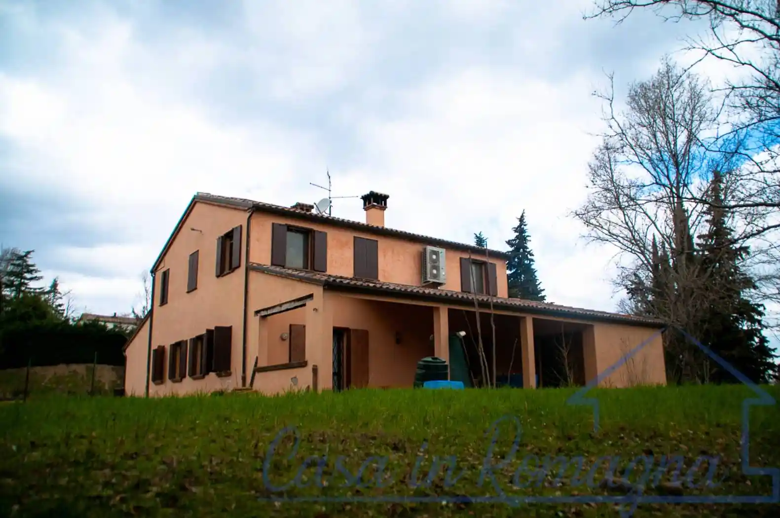 Villa in vendita a Roncofreddo