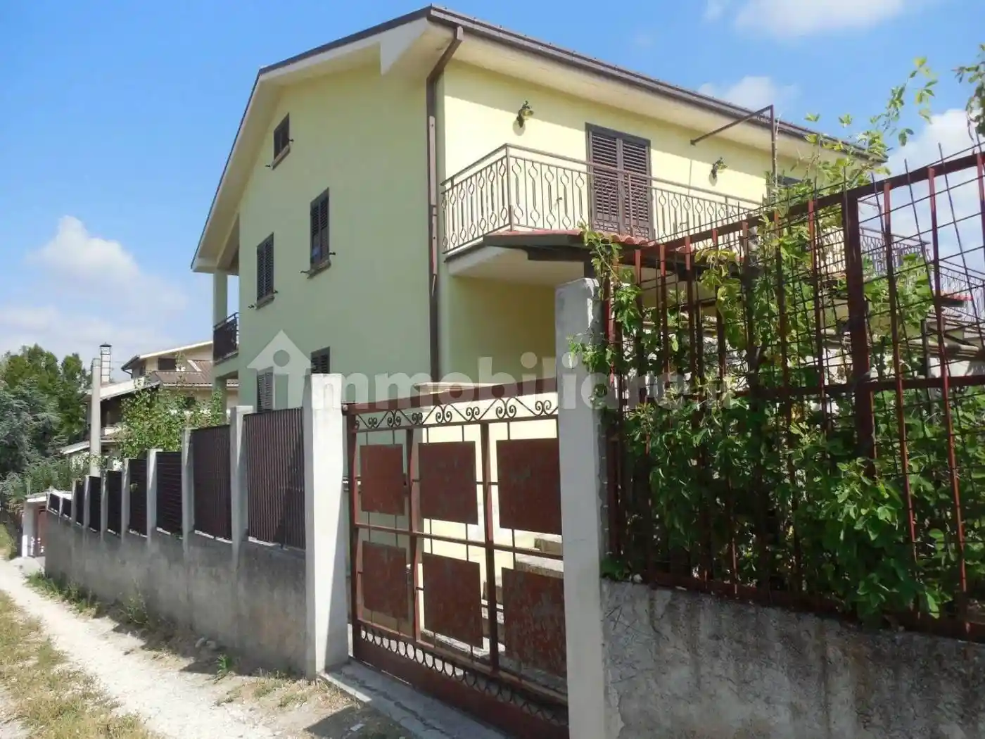 Villa in vendita a Lettomanoppello