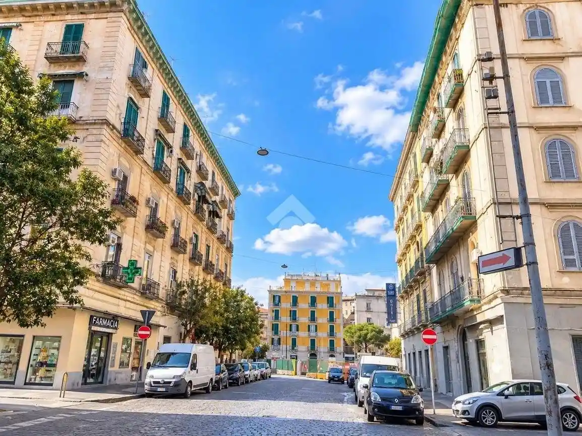 Appartamento in affitto a Napoli