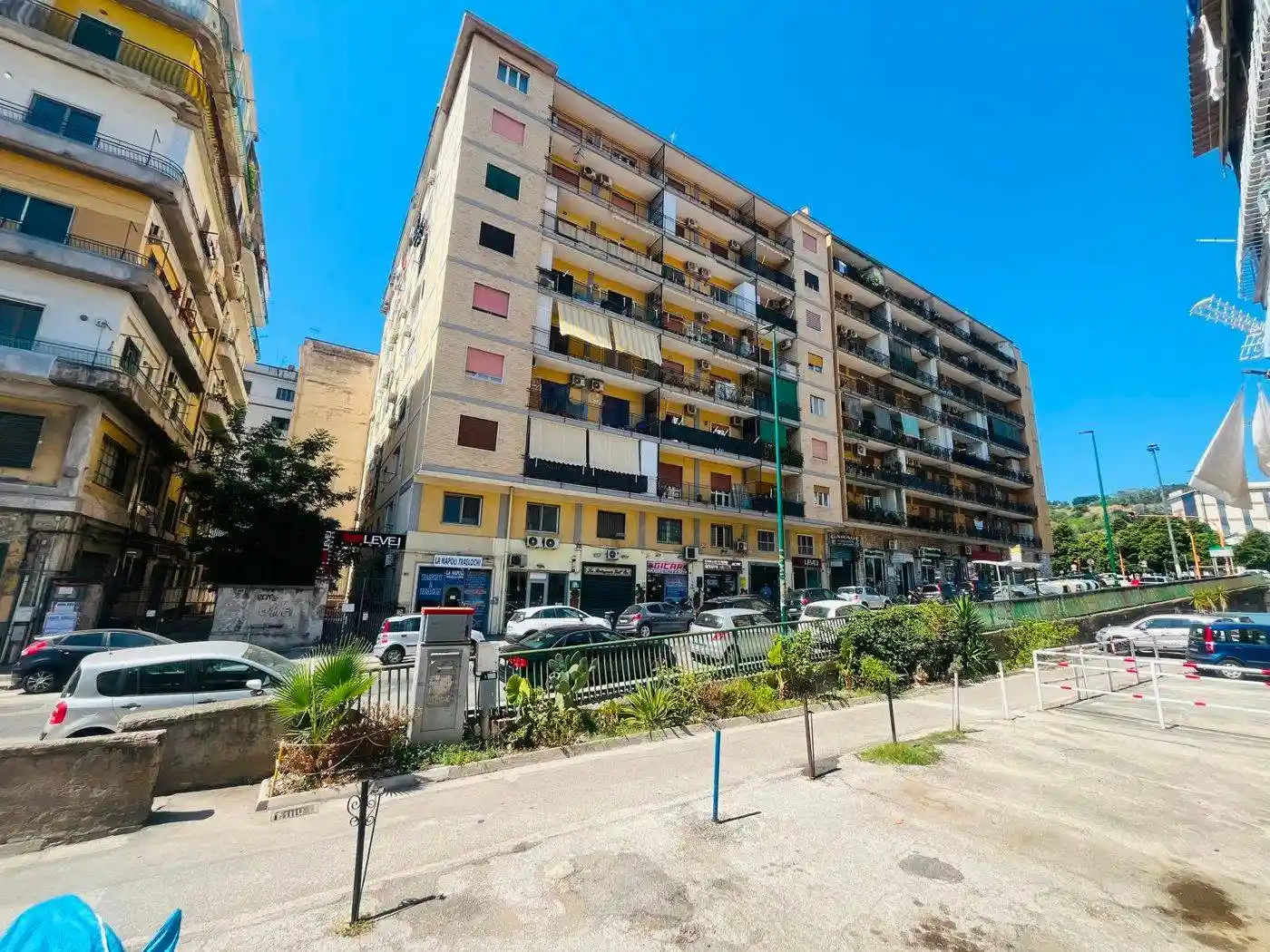 Appartamento in vendita a Napoli