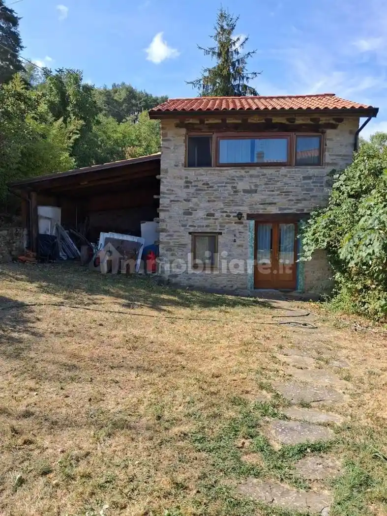 Casa indipendente in vendita a Bettola