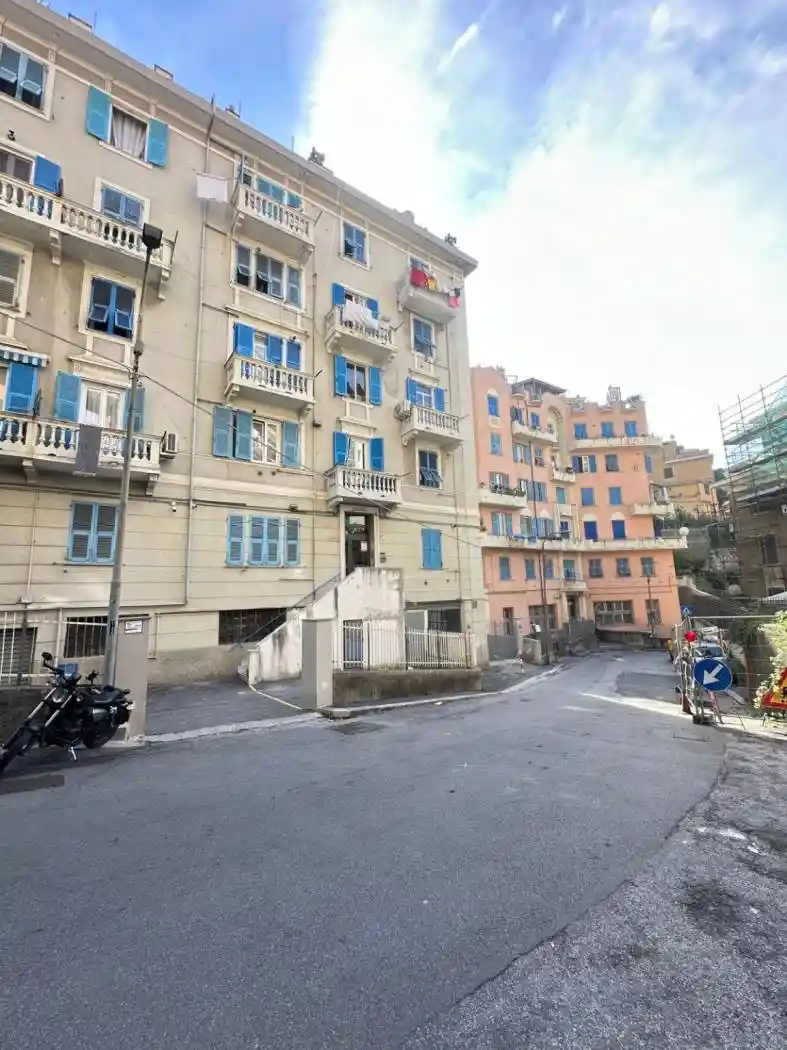 Appartamento in vendita a Genova