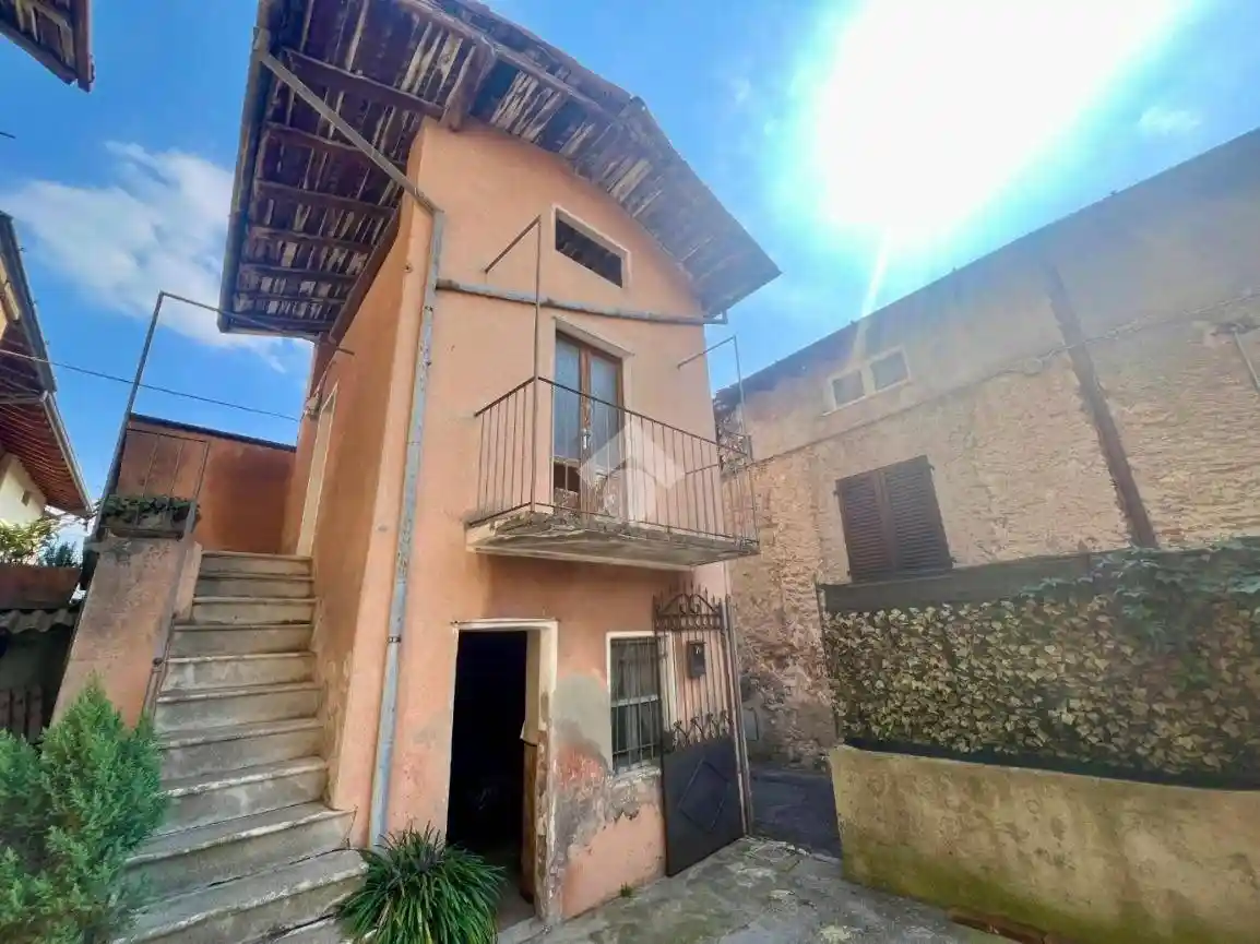 Rustico - Casale in vendita a Casnigo