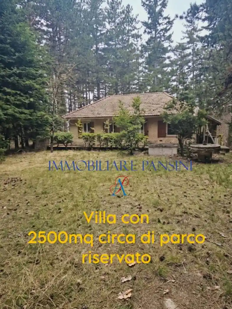 Villa in vendita a Taverna
