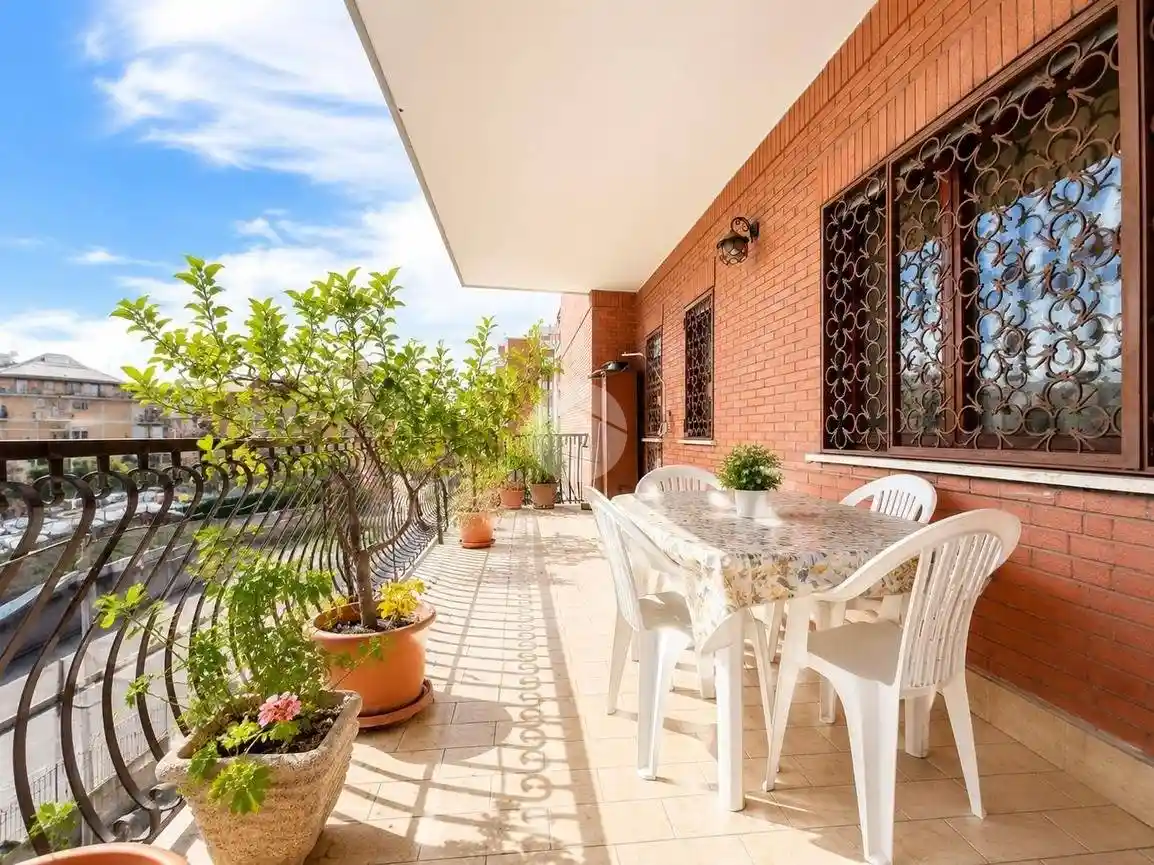 Appartamento in vendita a Roma