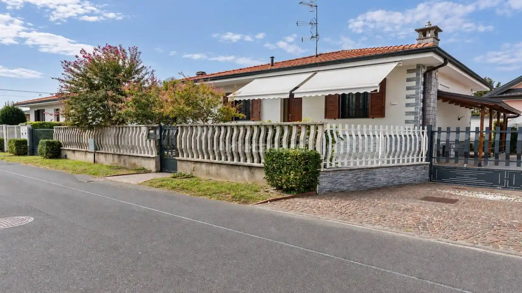 Villa in vendita a Busto Garolfo