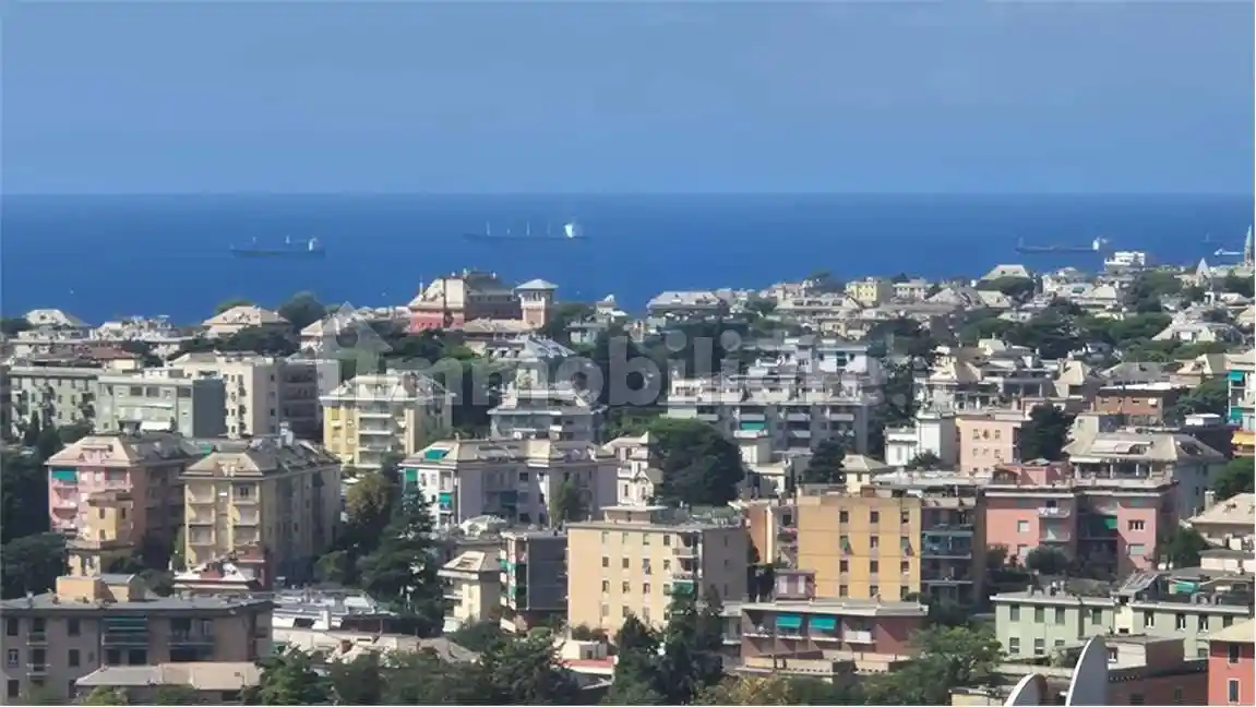 Appartamento in vendita a Genova