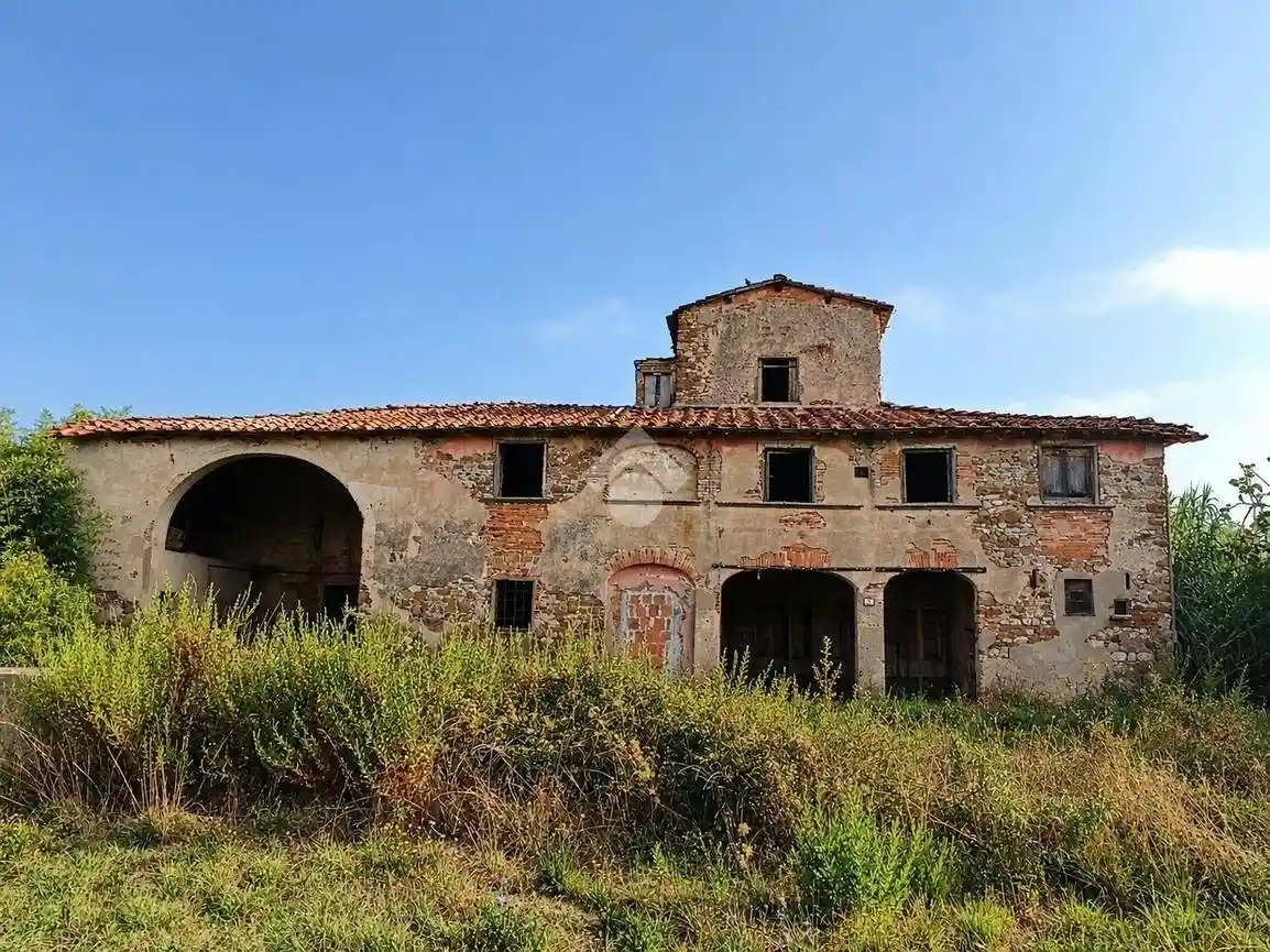 Casa indipendente in vendita a Prato