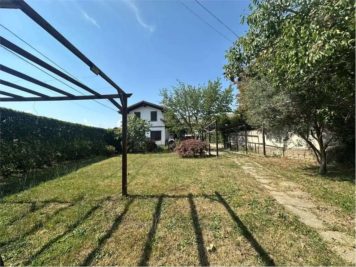 Rustico - Casale in vendita a Suno