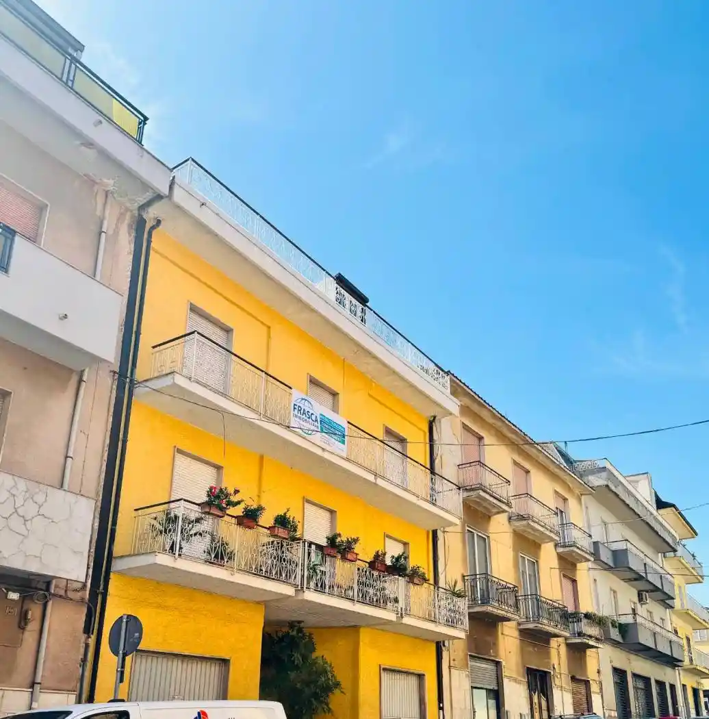 Palazzo - Edificio in vendita a San Giorgio del Sannio
