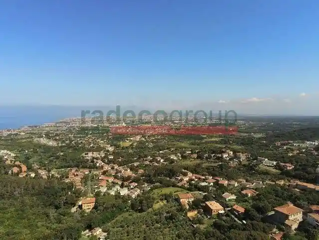 Villa in vendita a Livorno