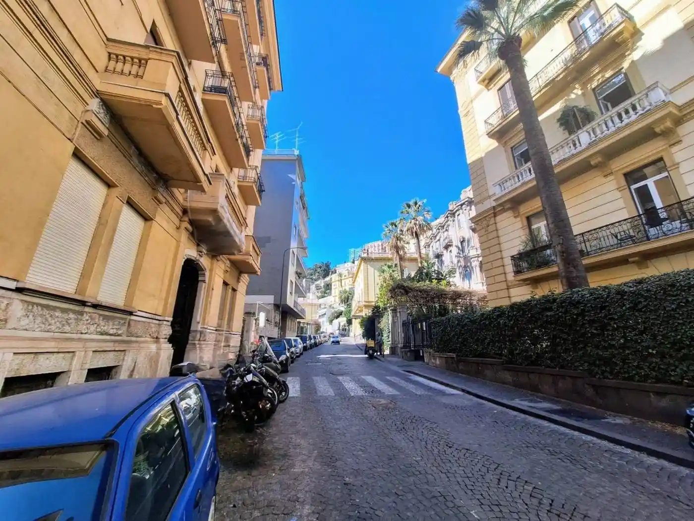 Appartamento in vendita a Napoli