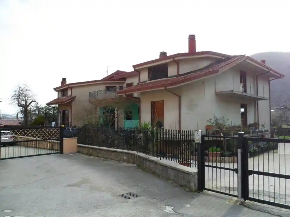 Villa in vendita a Monteforte Irpino