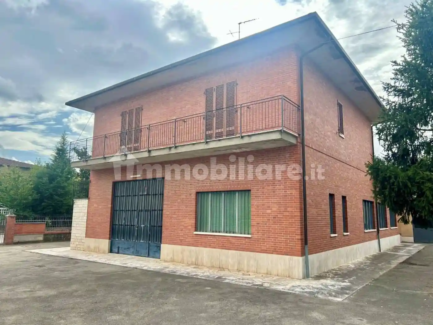 Villa in vendita a Asciano