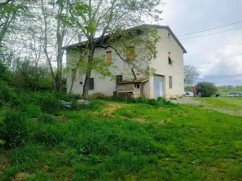 Rustico - Casale in vendita a Lucignano