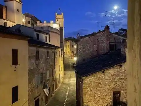 Rustico - Casale in vendita a Foiano della Chiana