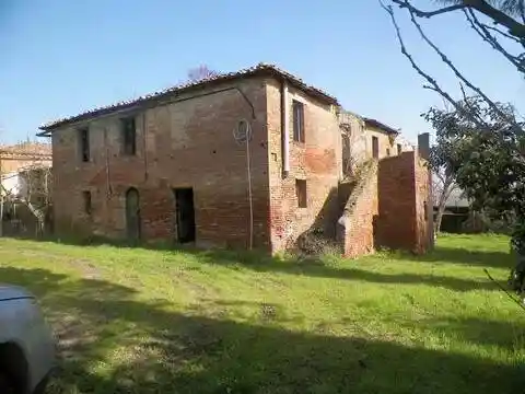 Rustico - Casale in vendita a Monteroni d'Arbia