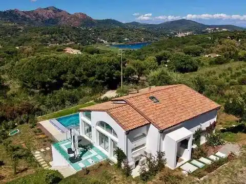 Villa in vendita a Capoliveri