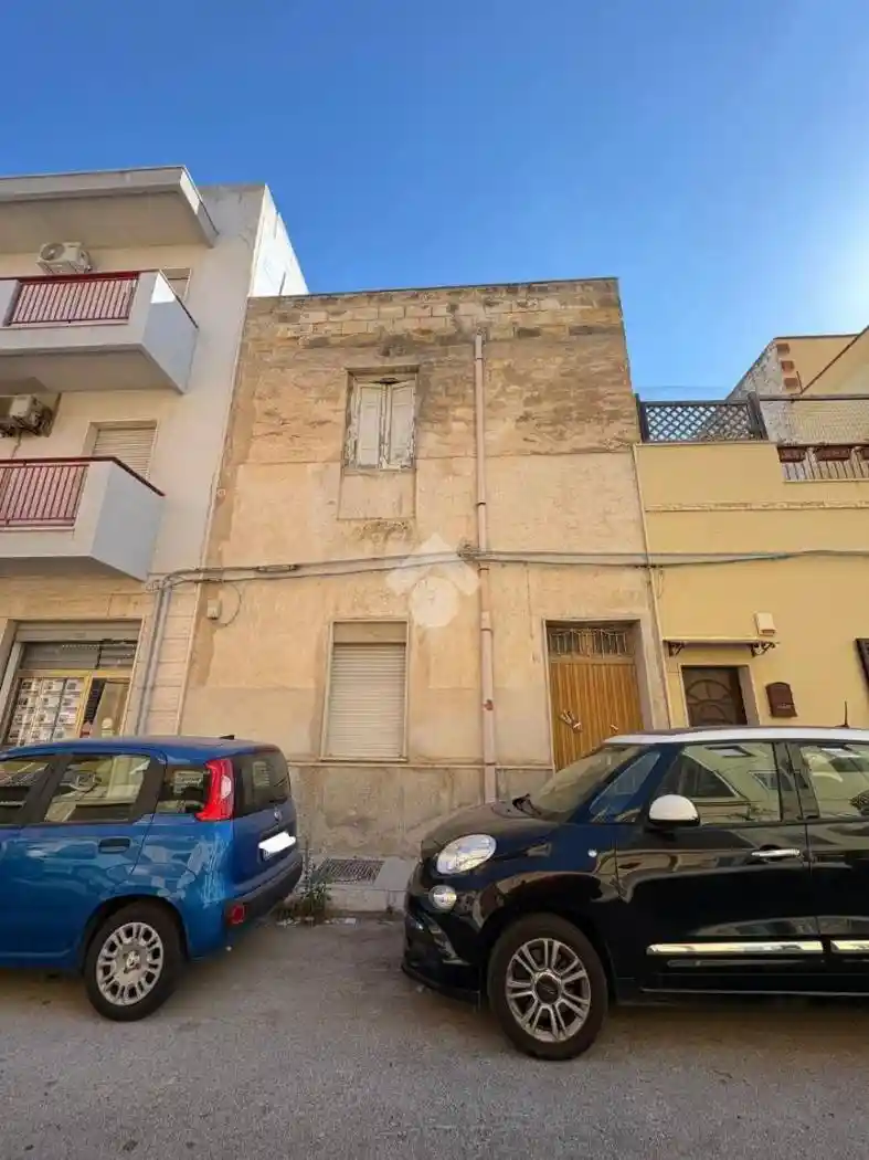 Palazzo - Edificio in vendita a Trapani