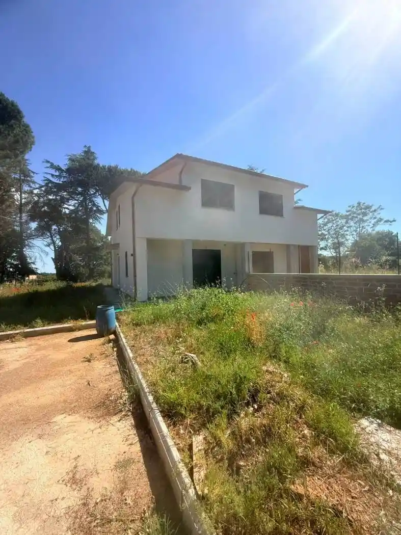 Villa in vendita a Nepi